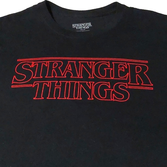 Stranger Things Men's Black Short Sleeved T-shirt VGUC Size L - Picture 2 of 4